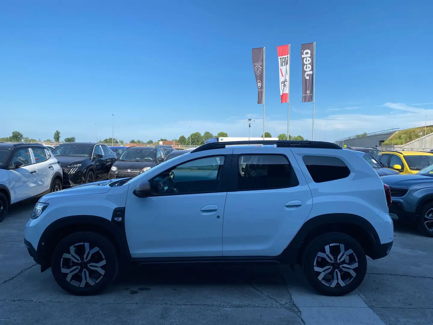 Dacia Duster II 2021 1.3 tce SL Extreme 4x2 150cv edc fap Bianco - 2