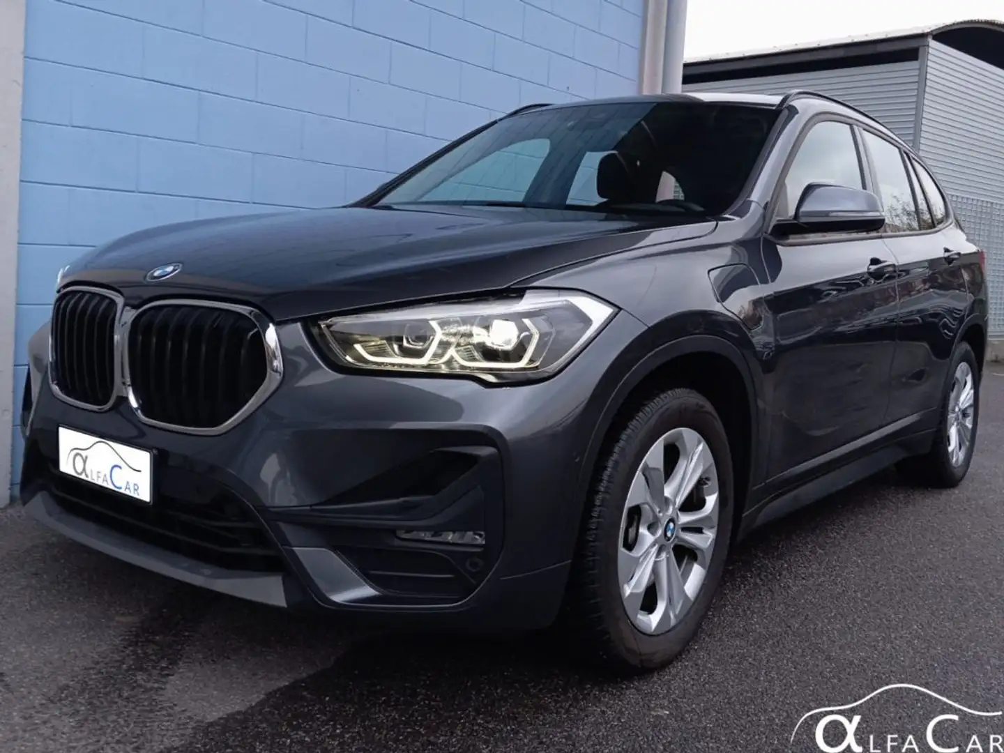BMW X1 xDrive25e Business Advantage Grigio - 1