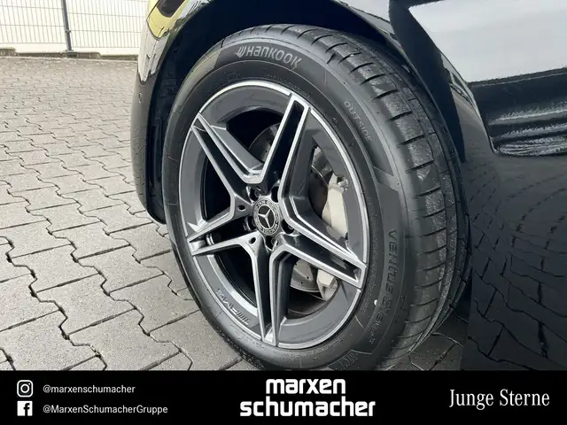 Mercedes-Benz S-Class view 7