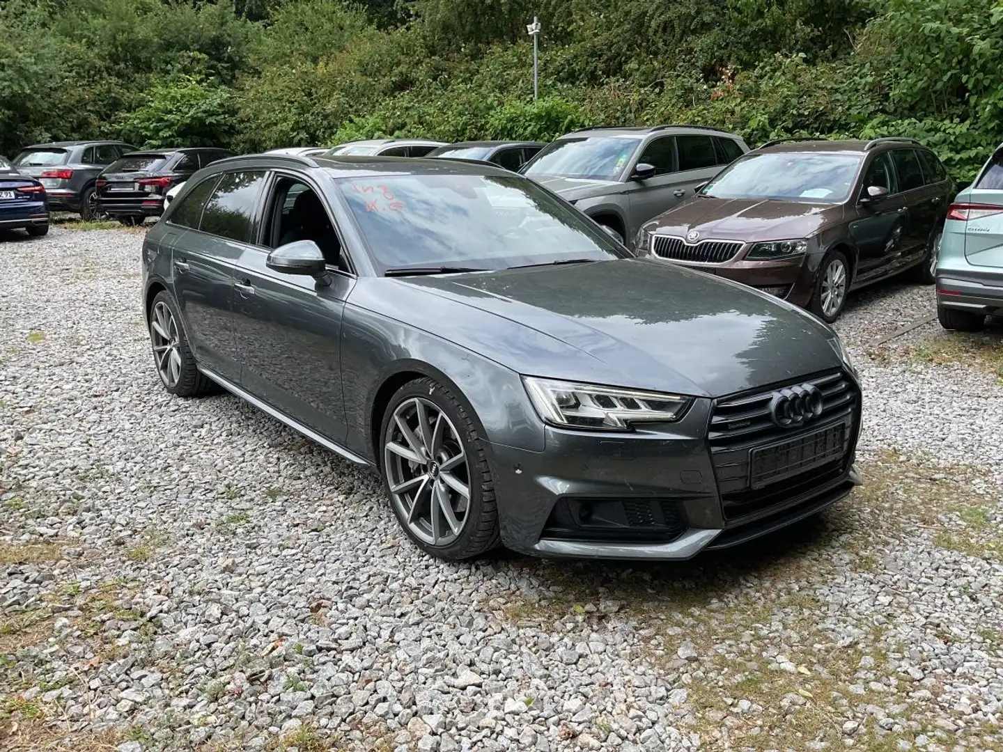 Audi A4 quattro S line sport Plus/Scheckheft/Pano/AHK/Temp Grau - 1