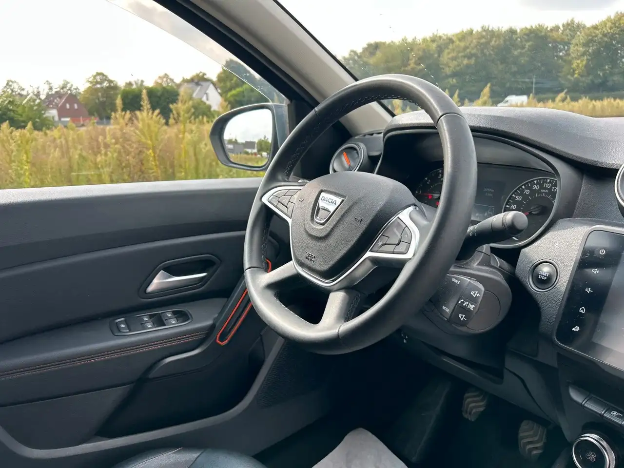 Dacia Duster II Extreme TCE-100 ECO-G 360° Navi, миниатюра 23