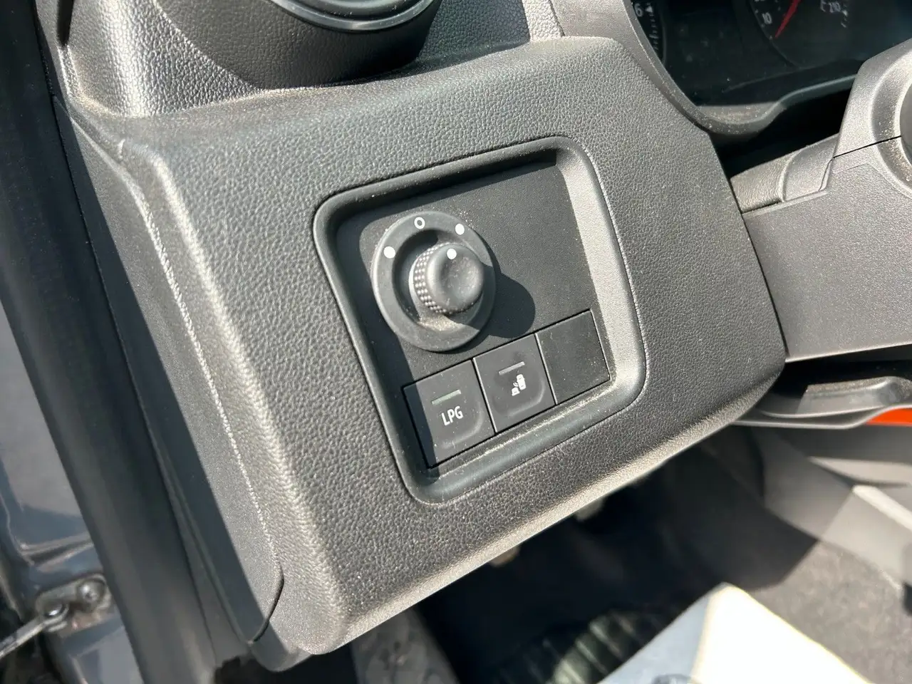Dacia Duster II Extreme TCE-100 ECO-G 360° Navi, миниатюра 14