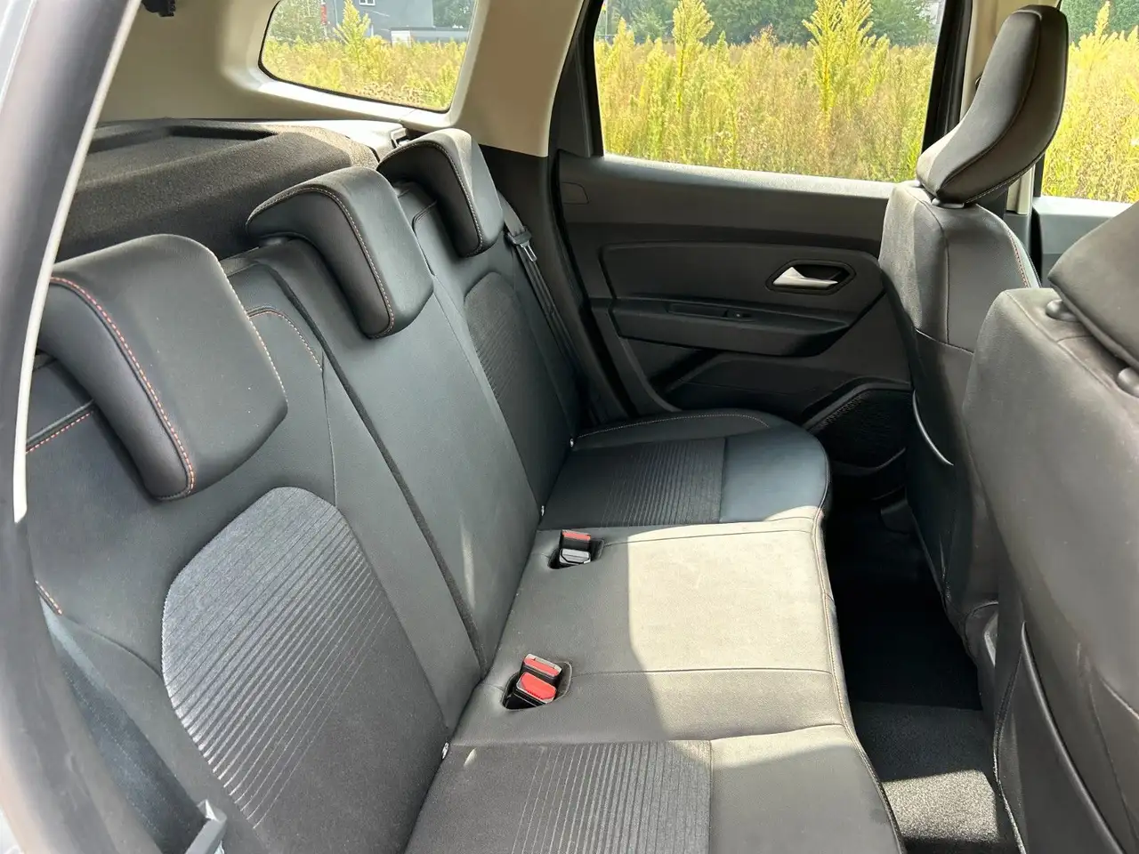 Dacia Duster II Extreme TCE-100 ECO-G 360° Navi, миниатюра 18