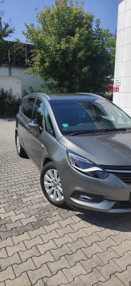 Opel Zafira Tourer 2.0 CDTI Automatik drive Grau - 1