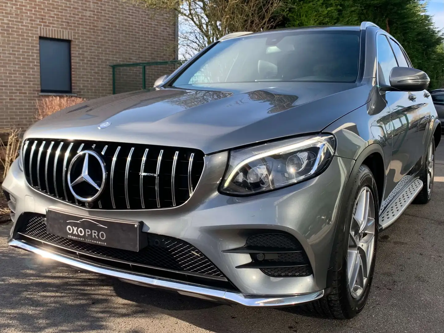 Mercedes-Benz GLC 220 D / Pack AMG / 4 Matic / Burmester / Xenon / Gps / Gris - 2