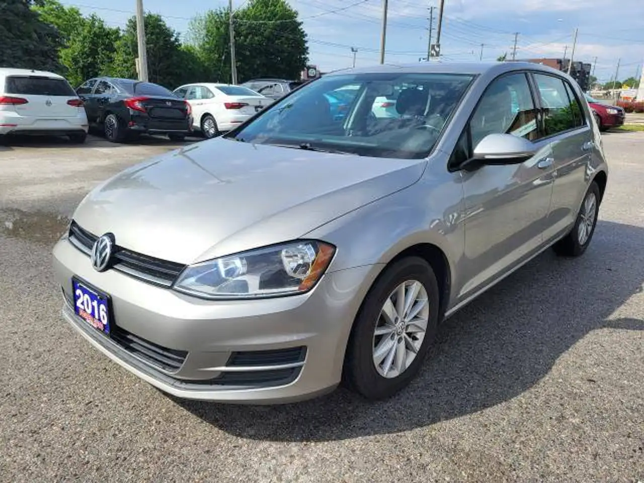 Volkswagen Golf photo Volkswagen Golf