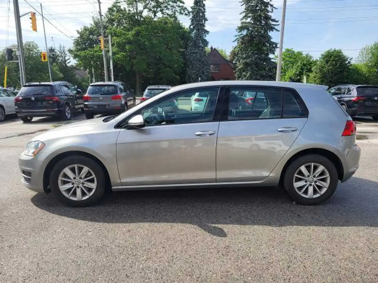 Volkswagen Golf photo Volkswagen Golf