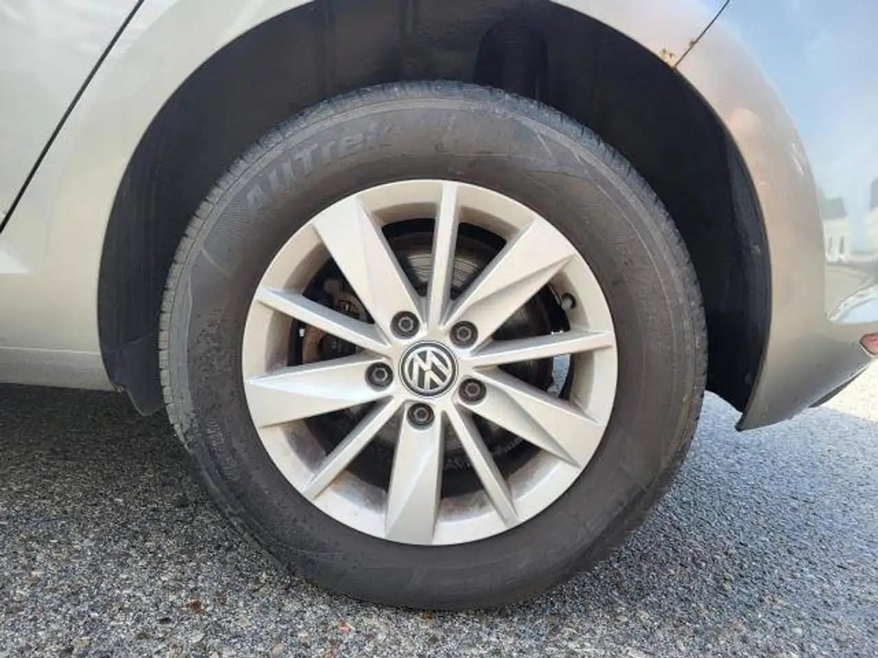 Volkswagen Golf photo Volkswagen Golf