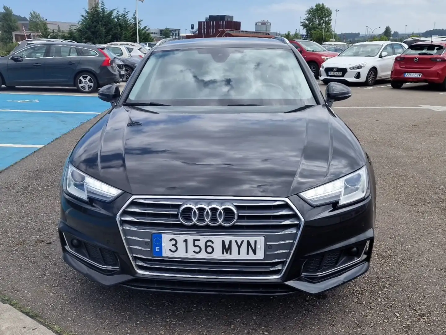 Audi A4 allroad Q. 2.0TDI unlimited ed. S-T 140kW Noir - 1