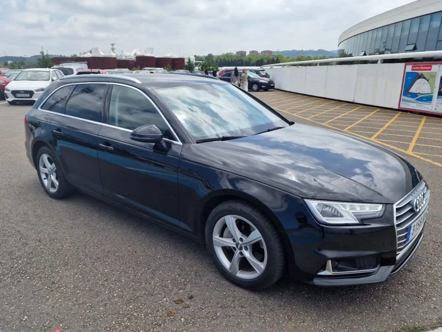 Audi A4 allroad Q. 2.0TDI unlimited ed. S-T 140kW Noir - 2