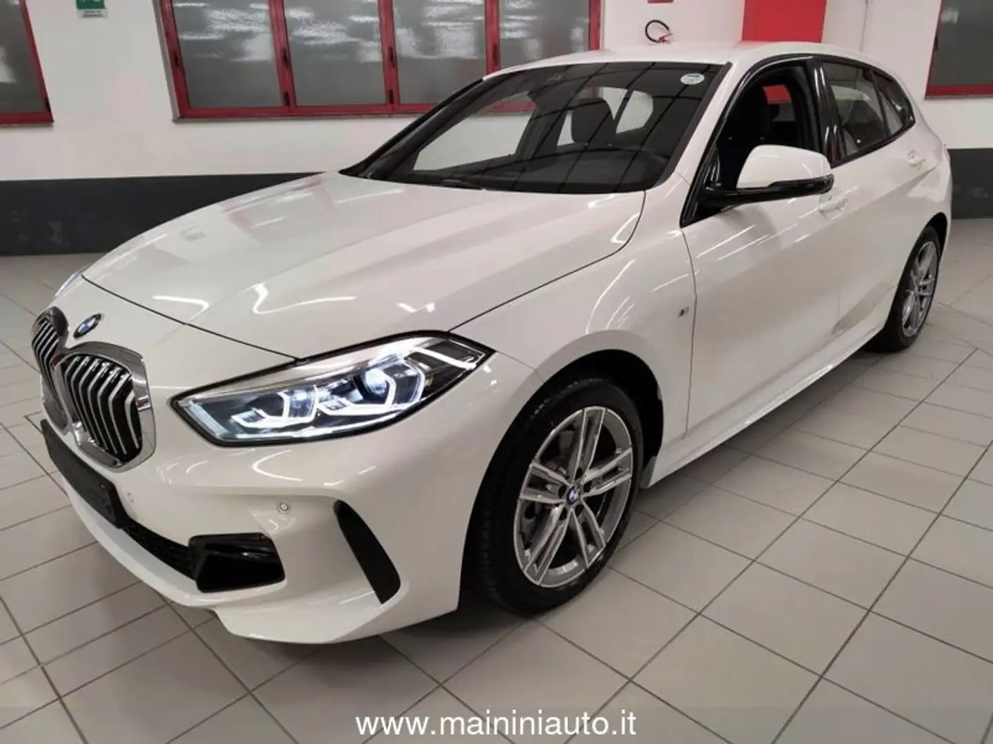 BMW 118 118i 5p M Sport CAMBIO AUTOMATICO + Car Play Bílá - 1