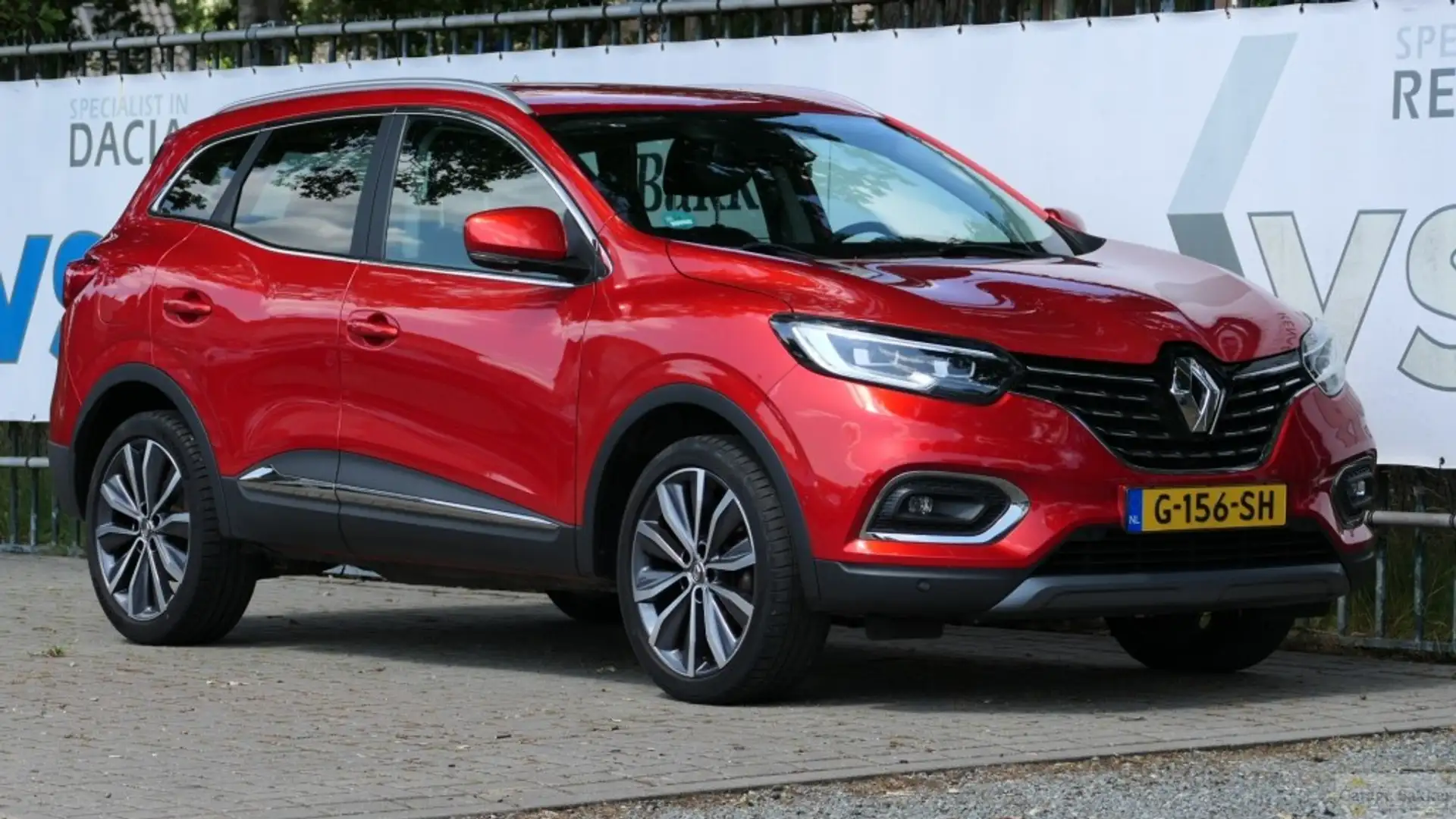 Renault Kadjar TCe 140 Intens Rood - 1