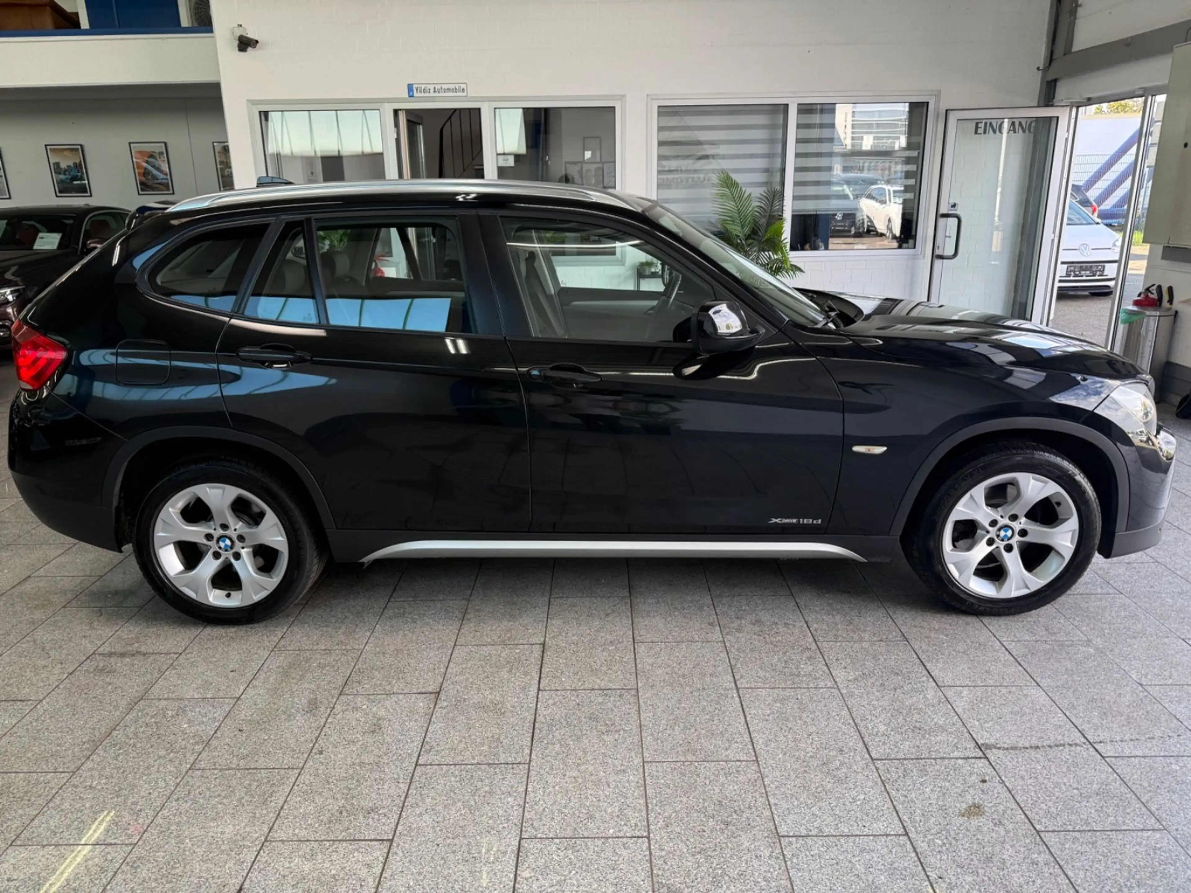 BMW X1 xDrive 18 d*X-LINE*AUTOM*NAV*BI-XN*PAN*TMP — photo 6