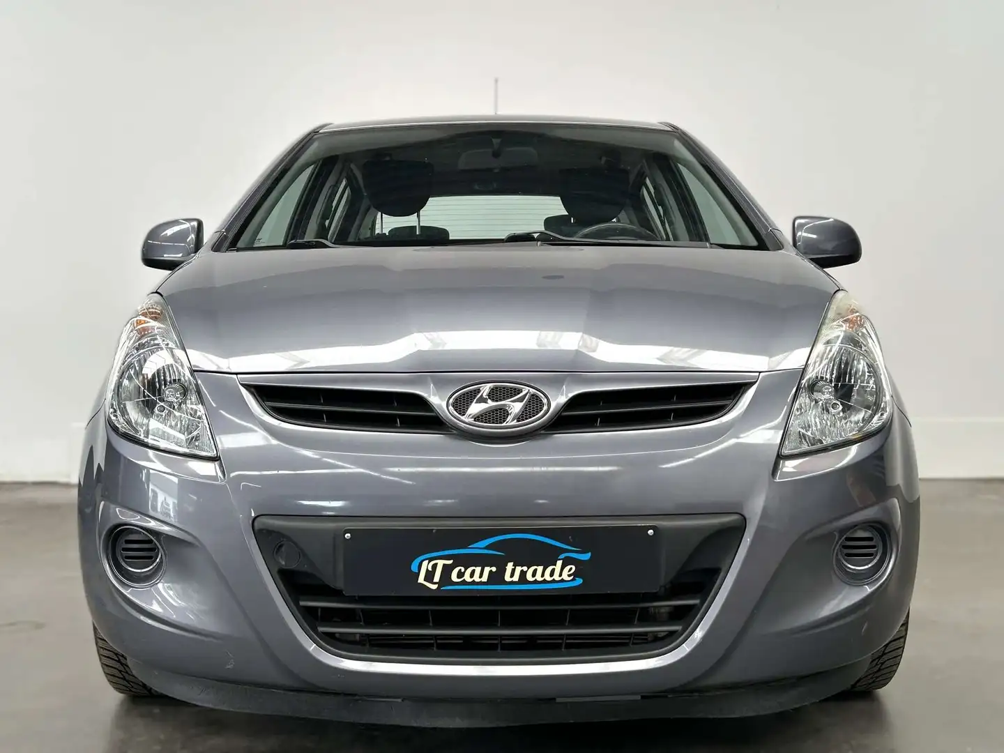Hyundai i20 1.2i Classic* Airco* Nieuwe koppeling* Garantie Gris - 2