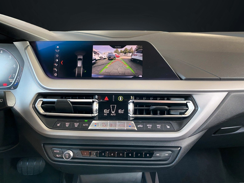BMW 118 i ADVANTAGE NAVI-KAMERA-AUTOMATIK-PDC-LED — photo 11