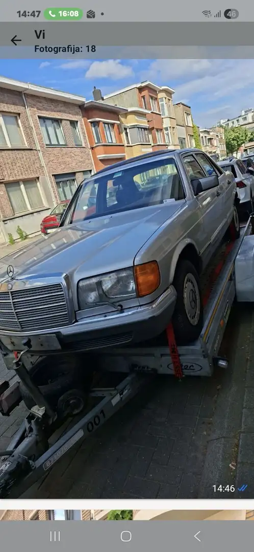 Mercedes-Benz 260 - 1