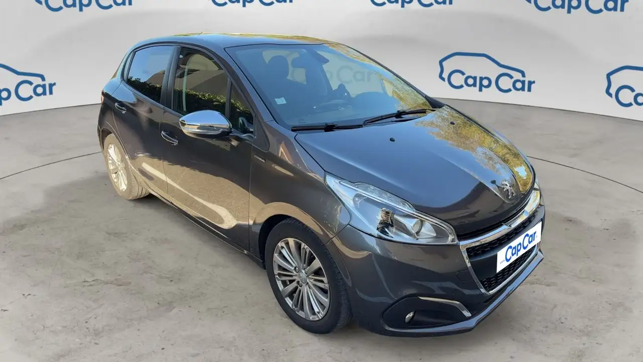 Peugeot 208 208 — photo 28