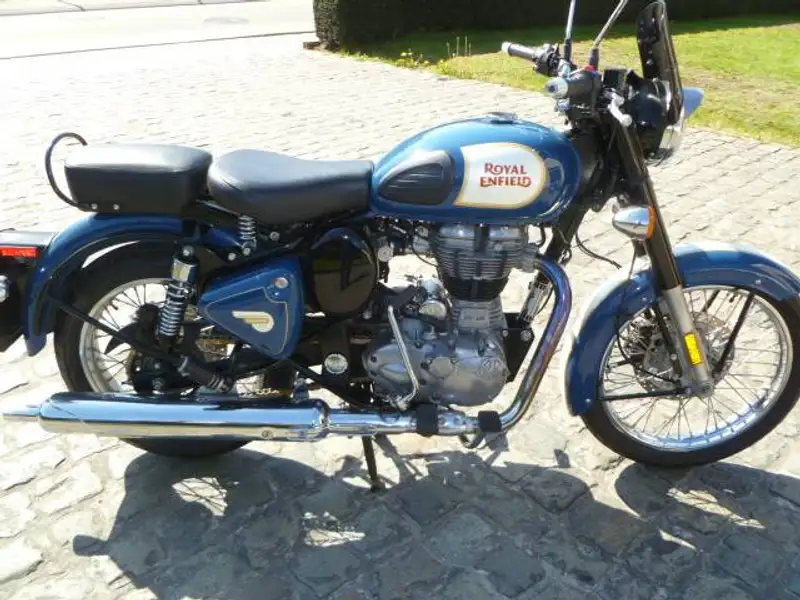 Royal Enfield Classic - foto 2
