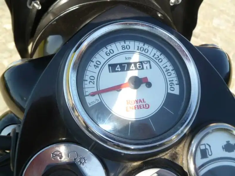 Royal Enfield Classic - foto 5