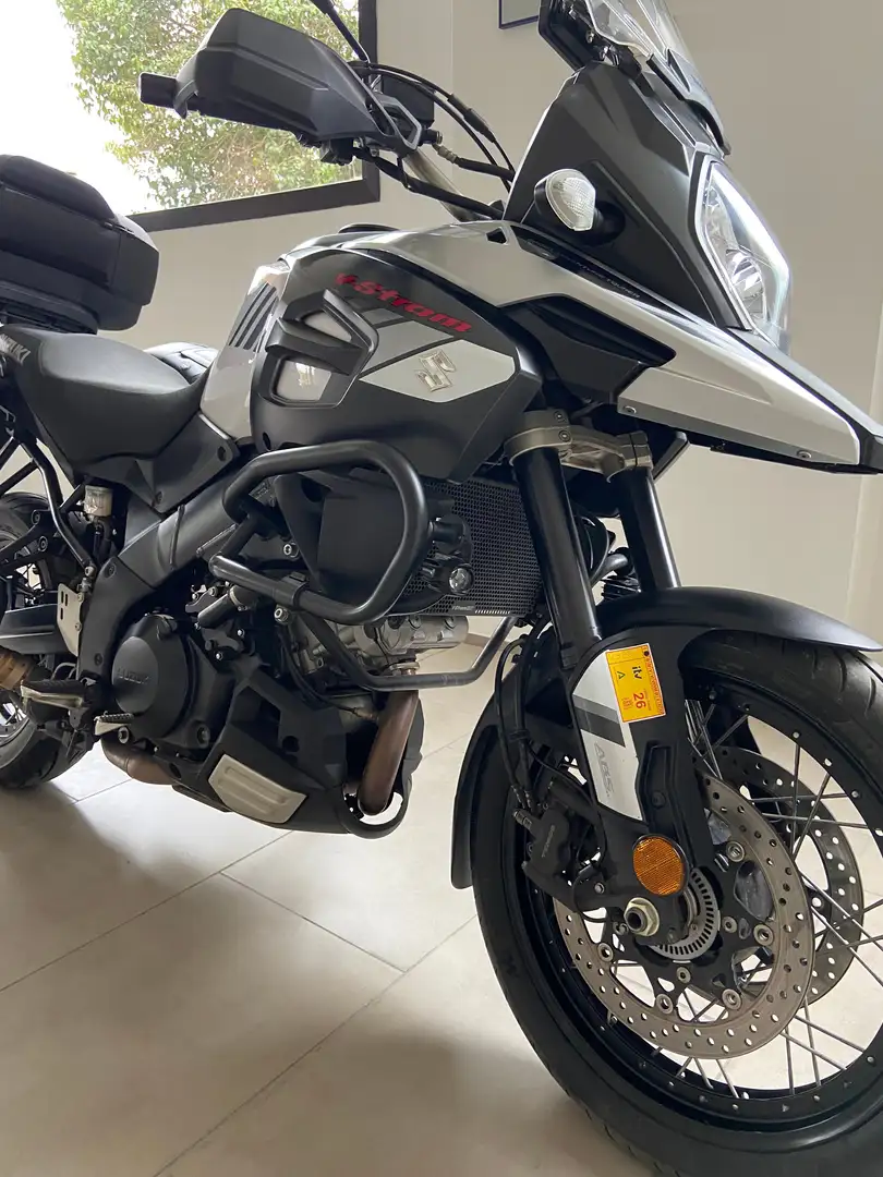 Suzuki V-Strom 1000 xc Blanco - 1