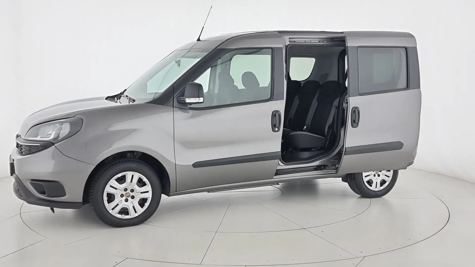 Fiat Doblo 1.6 MJT 105CV S&S PC Combi N1 Lounge Grigio - 2
