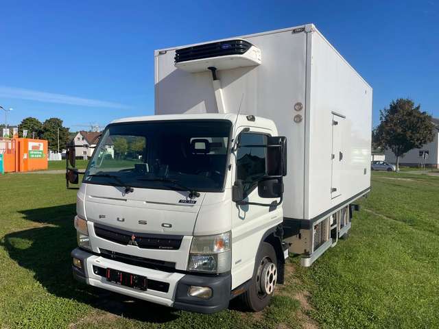 Imagine Mitsubishi Fuso Canter 7C18