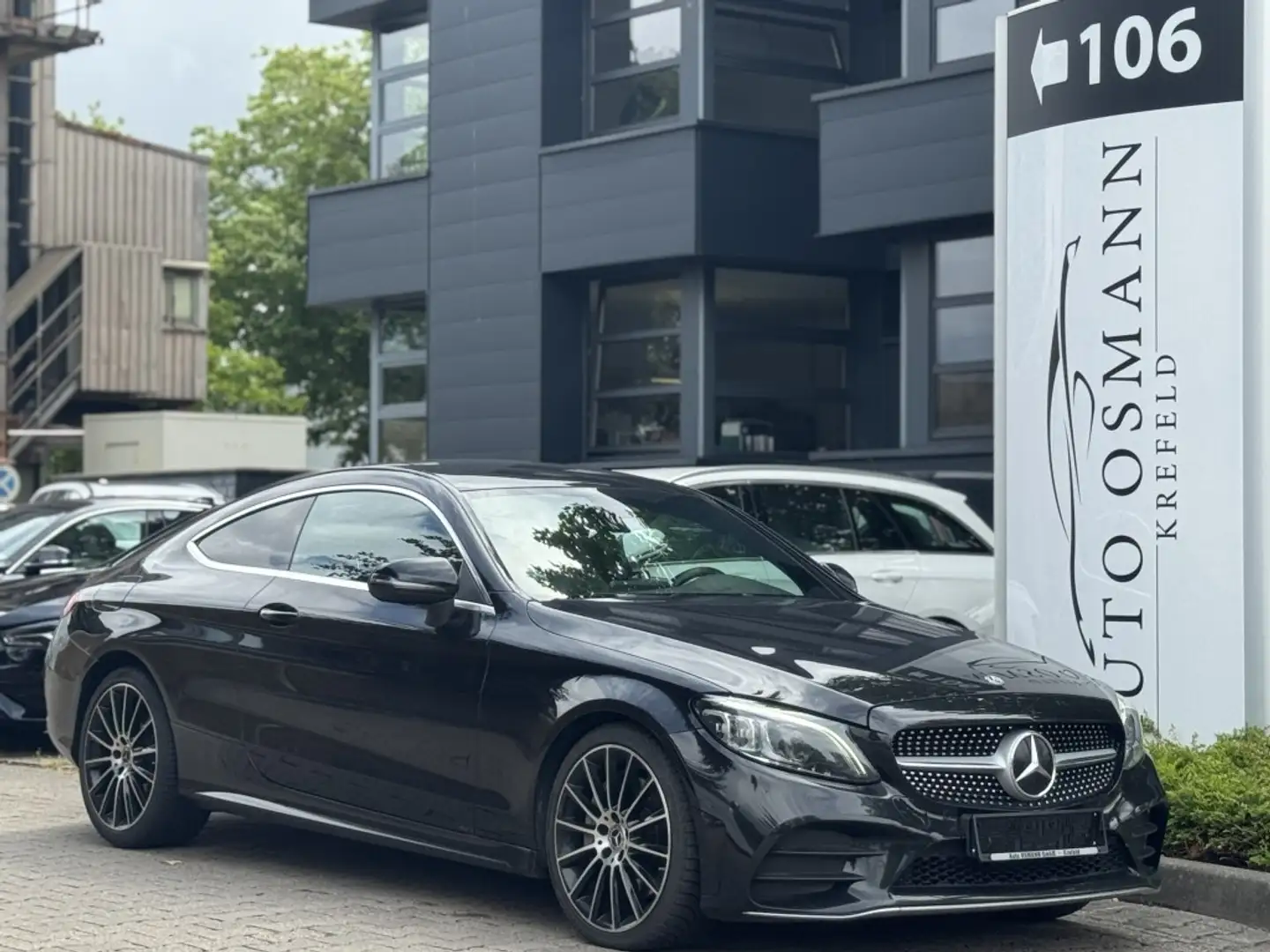 Mercedes-Benz C 300 d Coupe 9G-TRONIC AMG Line   RFK   NAVI Black - 1