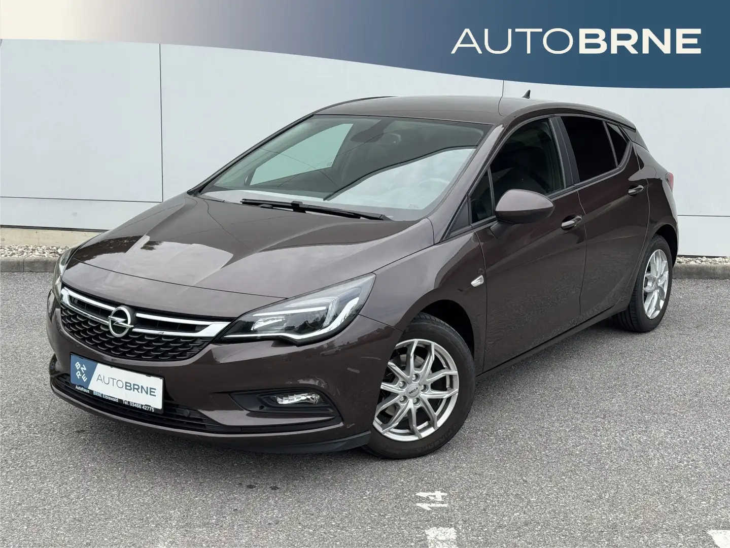 Opel Astra 1,4i T Ecotec Direct Injection Edition Start/Stop Braun - 1