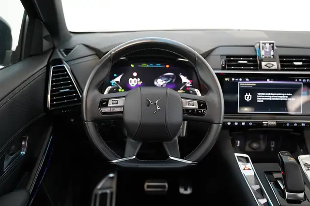DS Automobiles DS 7 view 6