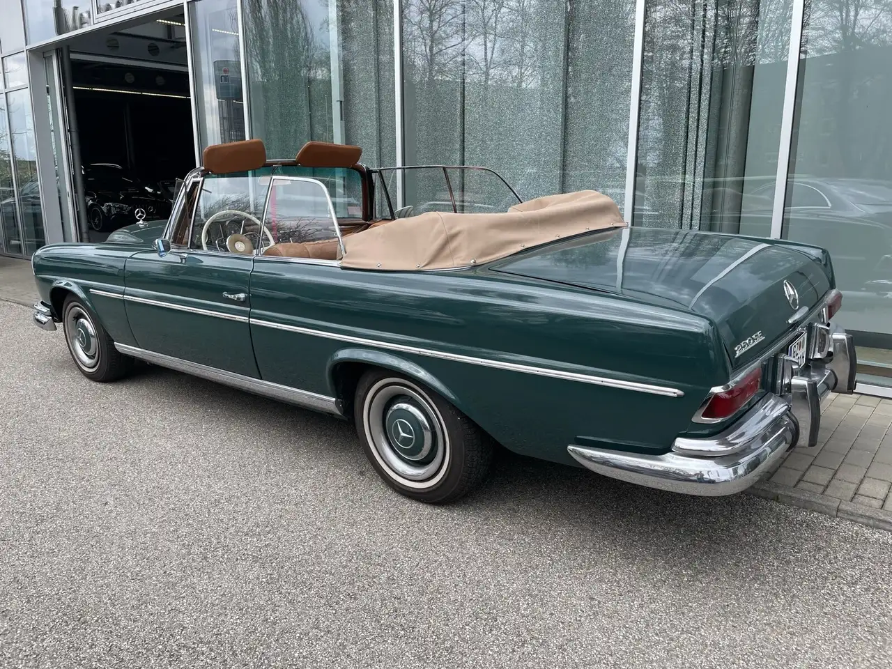 Mercedes-Benz 250 SE/C Werkscabriolet Motor Herrmanns OLDTIMER, foto 12