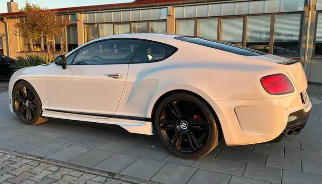Bentley Continental GT view 10