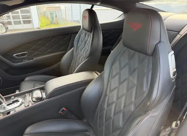 Bentley Continental GT view 13