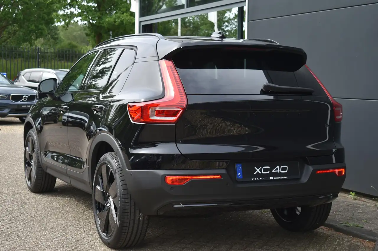 Volvo XC40 2026