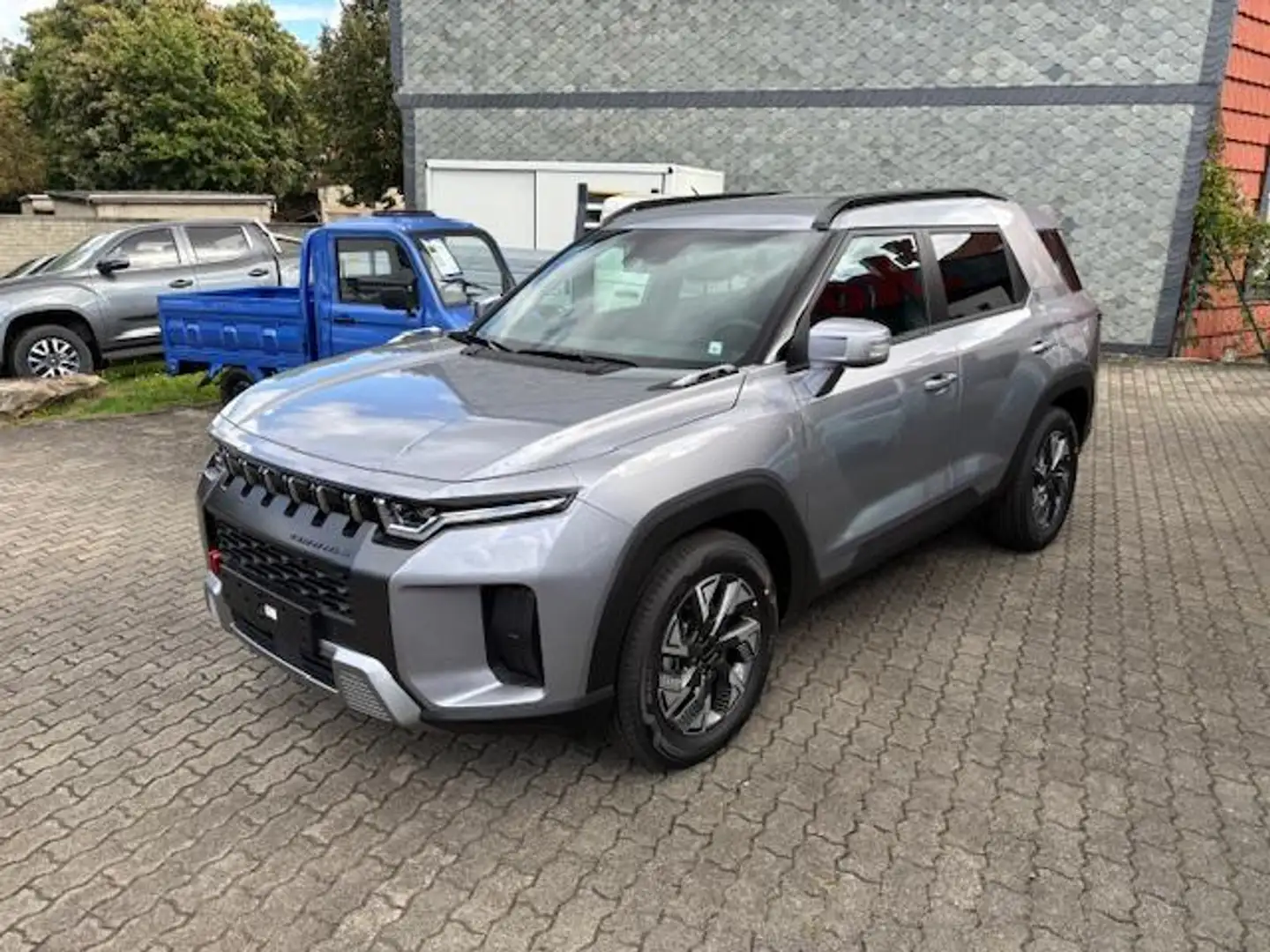 KGM Torres 1.5 Hybrid T-GDI-HEV ESSENTIAL+5JGARANTIE Grau - 2