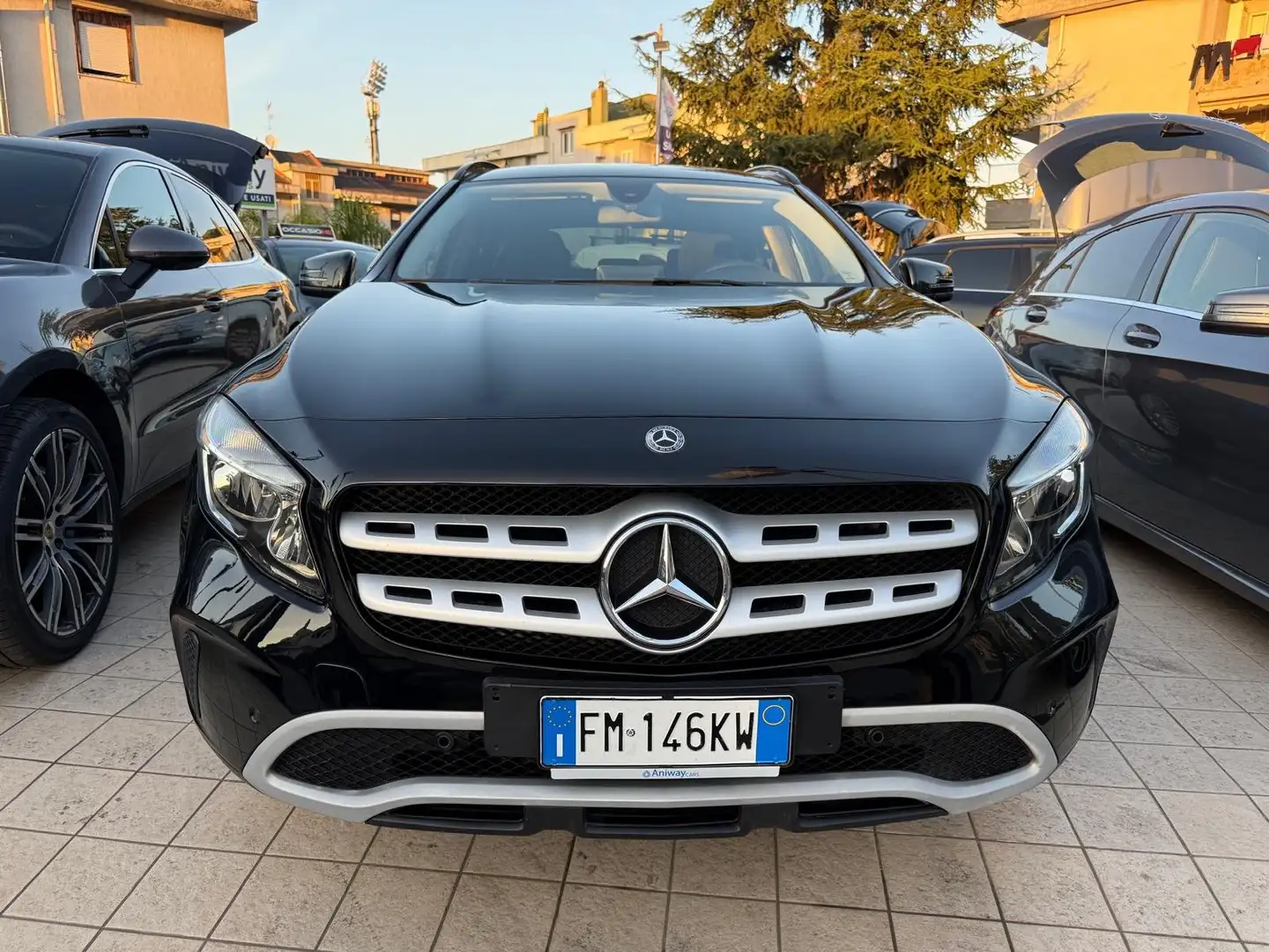 Mercedes-Benz GLA 180 GLA 180d Automatic Premium UNICO PROPRIETARIO Noir - 2