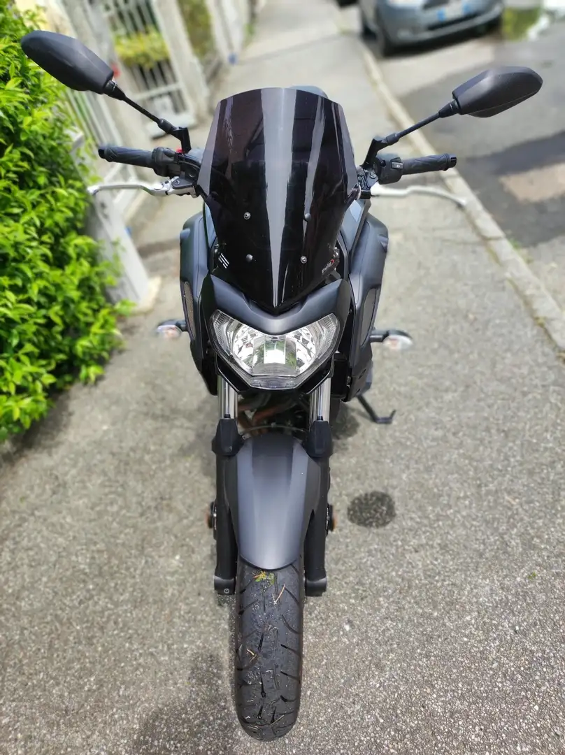 Yamaha MT-07 Fekete - 2