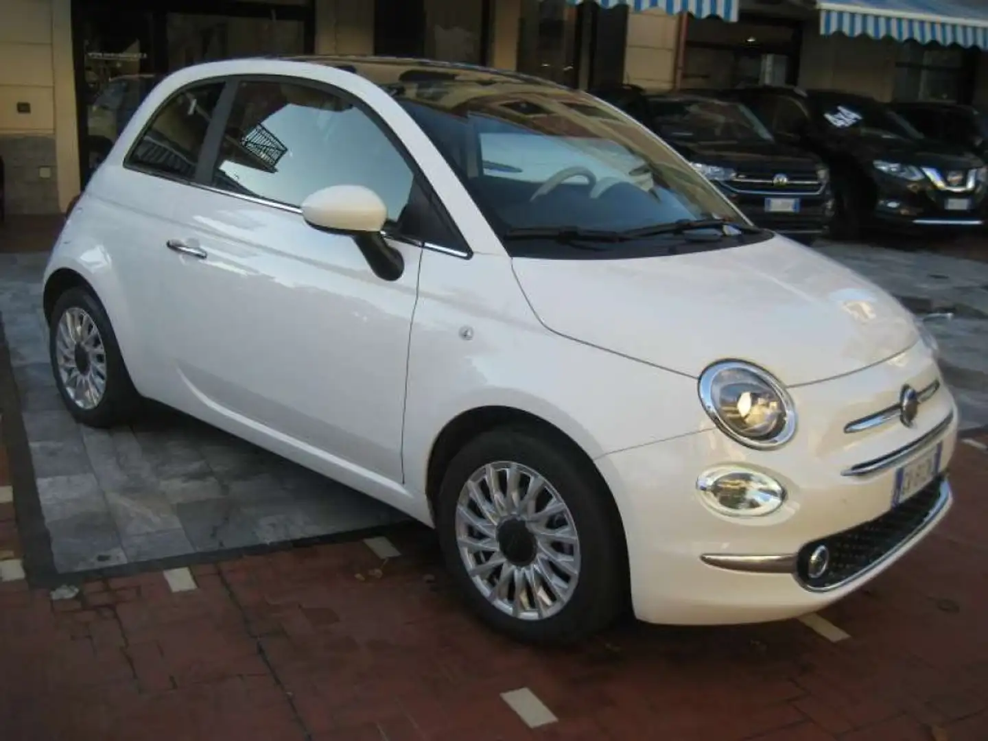 Fiat 500 1.0 HYBRID DOLCEVITA Bianco - 1