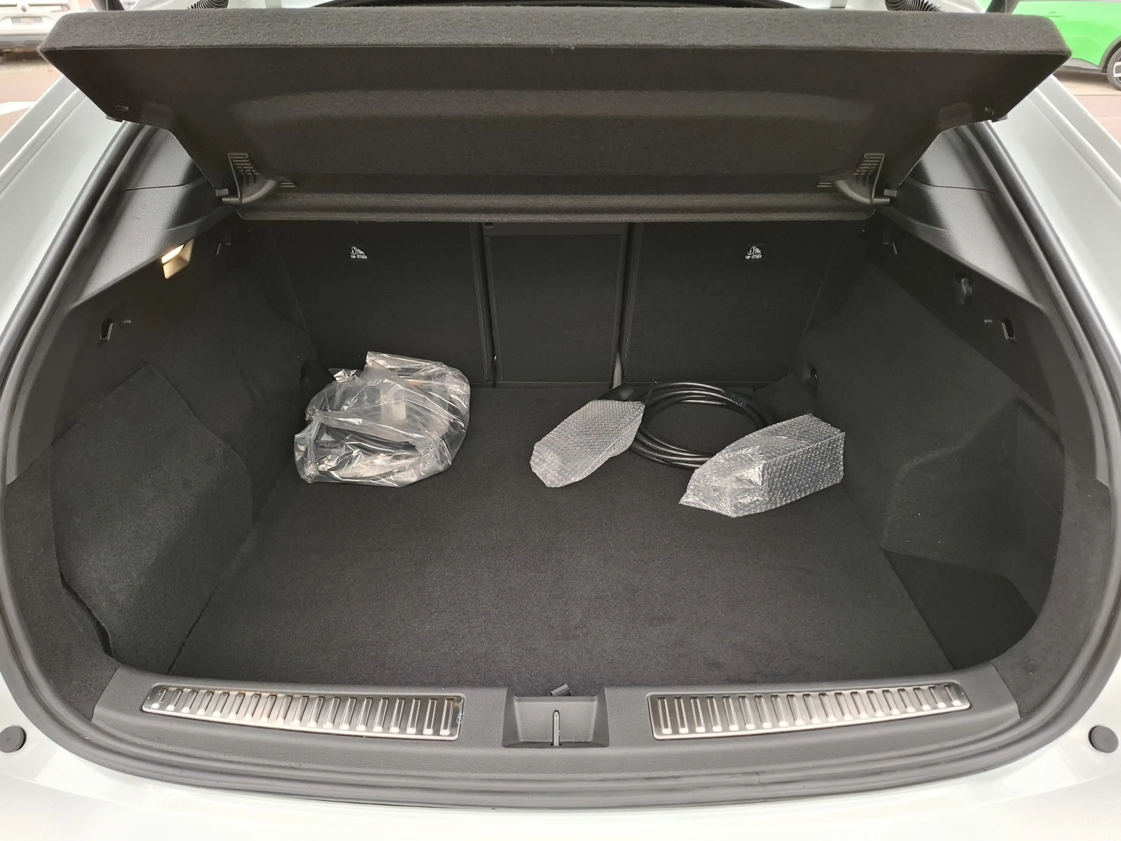 Renault Rafale Atelier Alpine E-Tech 4x4 300 Plug-in — photo 10