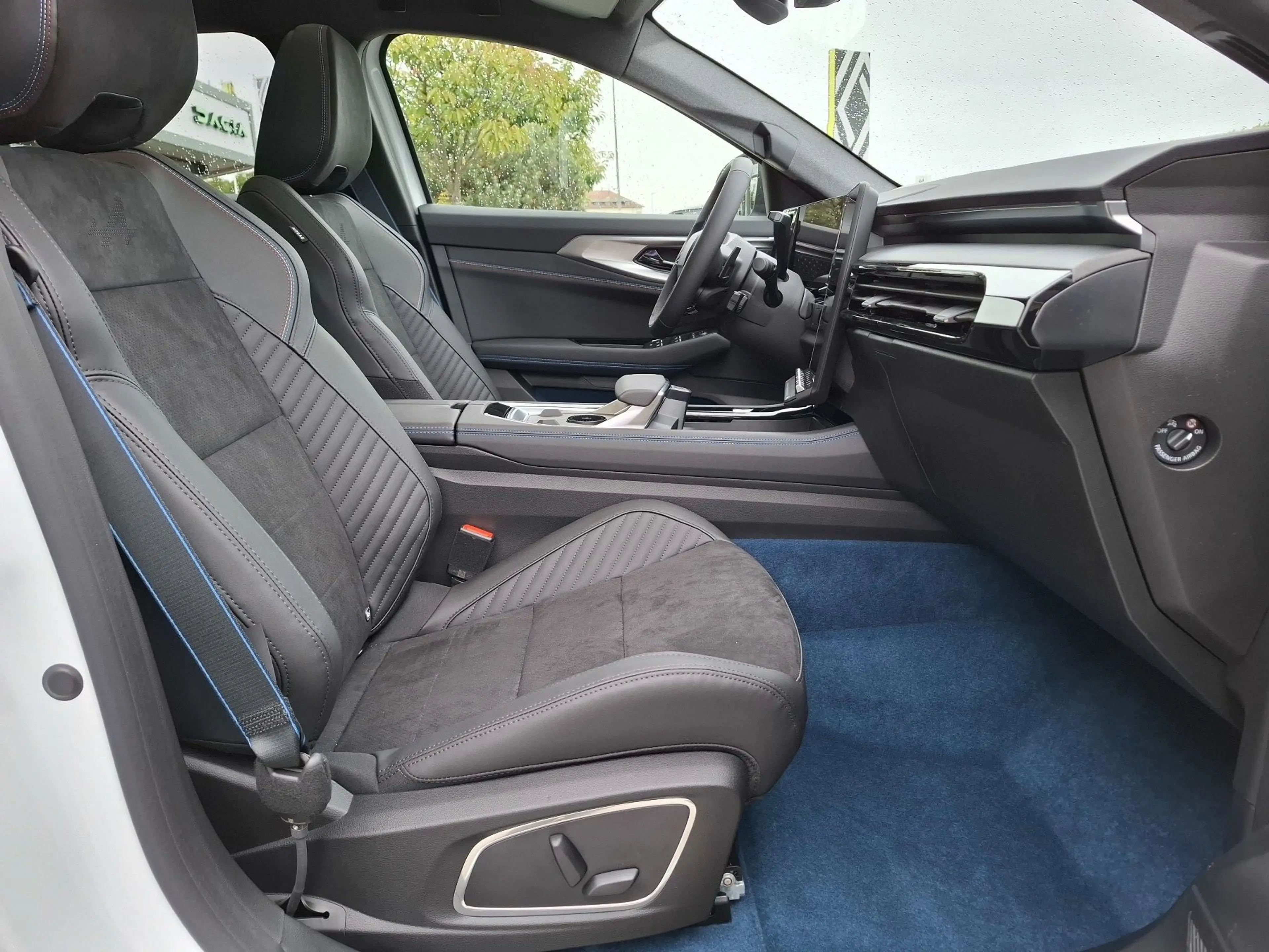 Renault Rafale Atelier Alpine E-Tech 4x4 300 Plug-in — photo 14