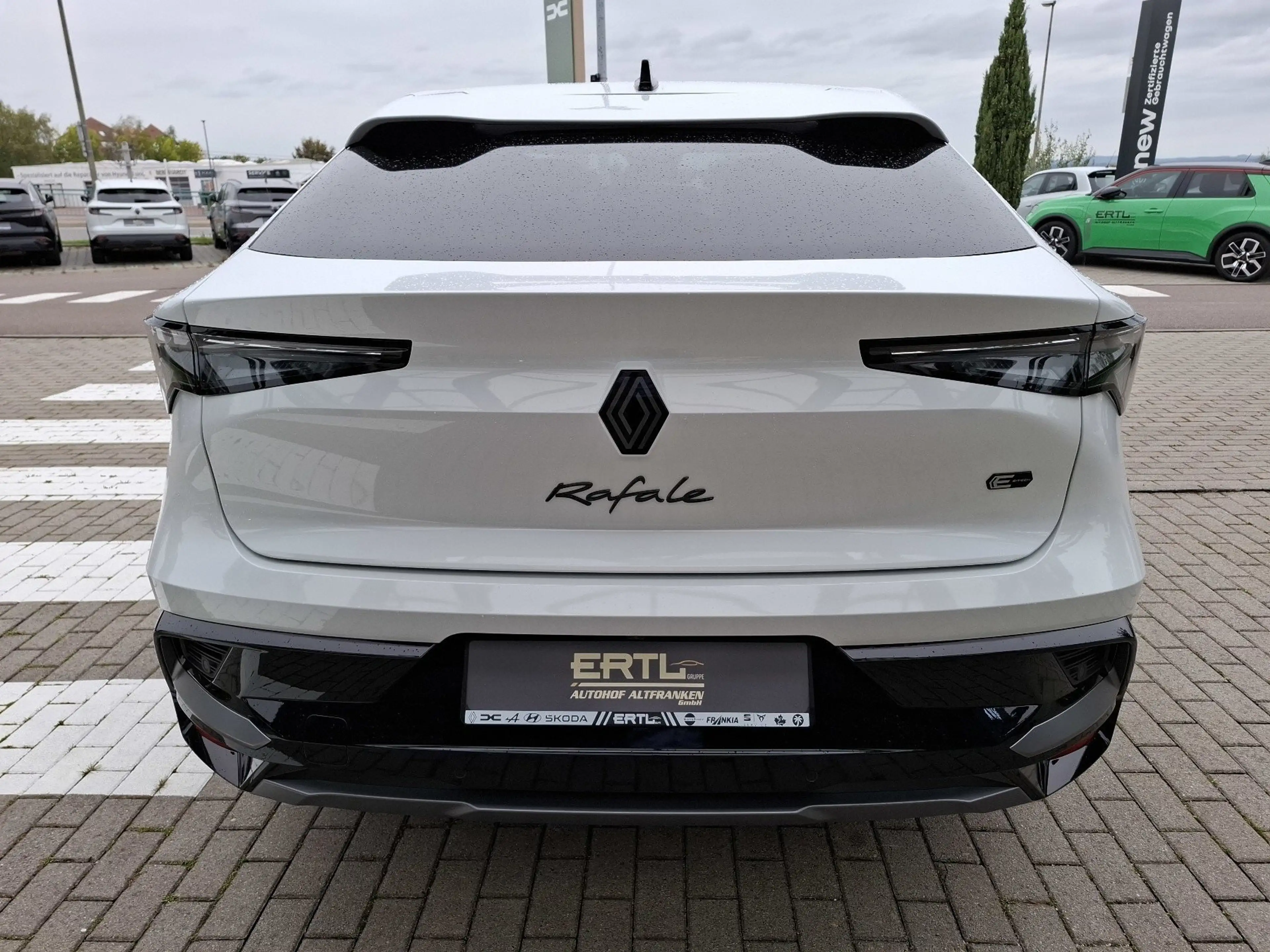Renault Rafale Atelier Alpine E-Tech 4x4 300 Plug-in — photo 8