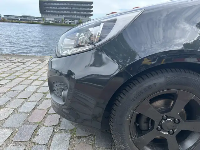 Kia Rio view 29