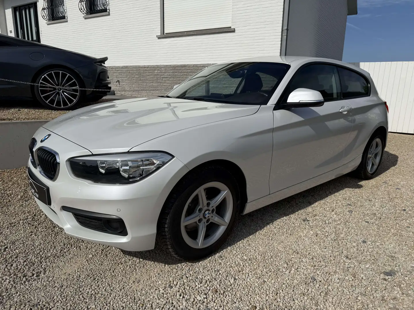 BMW 118 118i NIEUWE STAAT,HISTORIEK,ALU,NAVI,AUT.AIRCO,ENZ Blanc - 1
