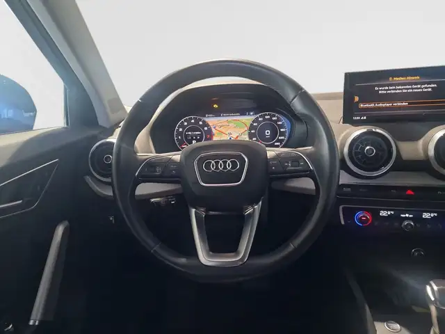 Audi Q2 view 13