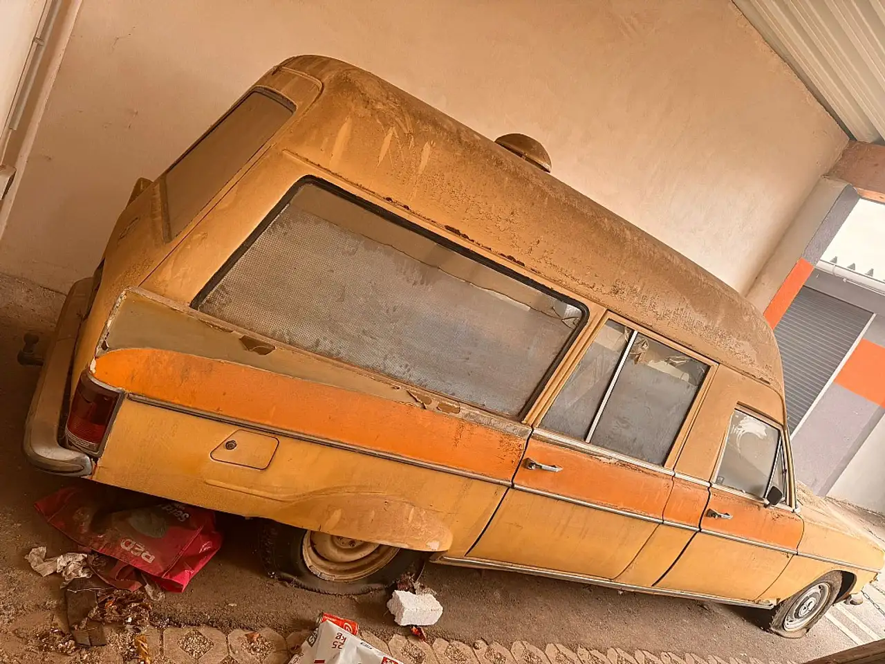 Mercedes-Benz 220, foto 3