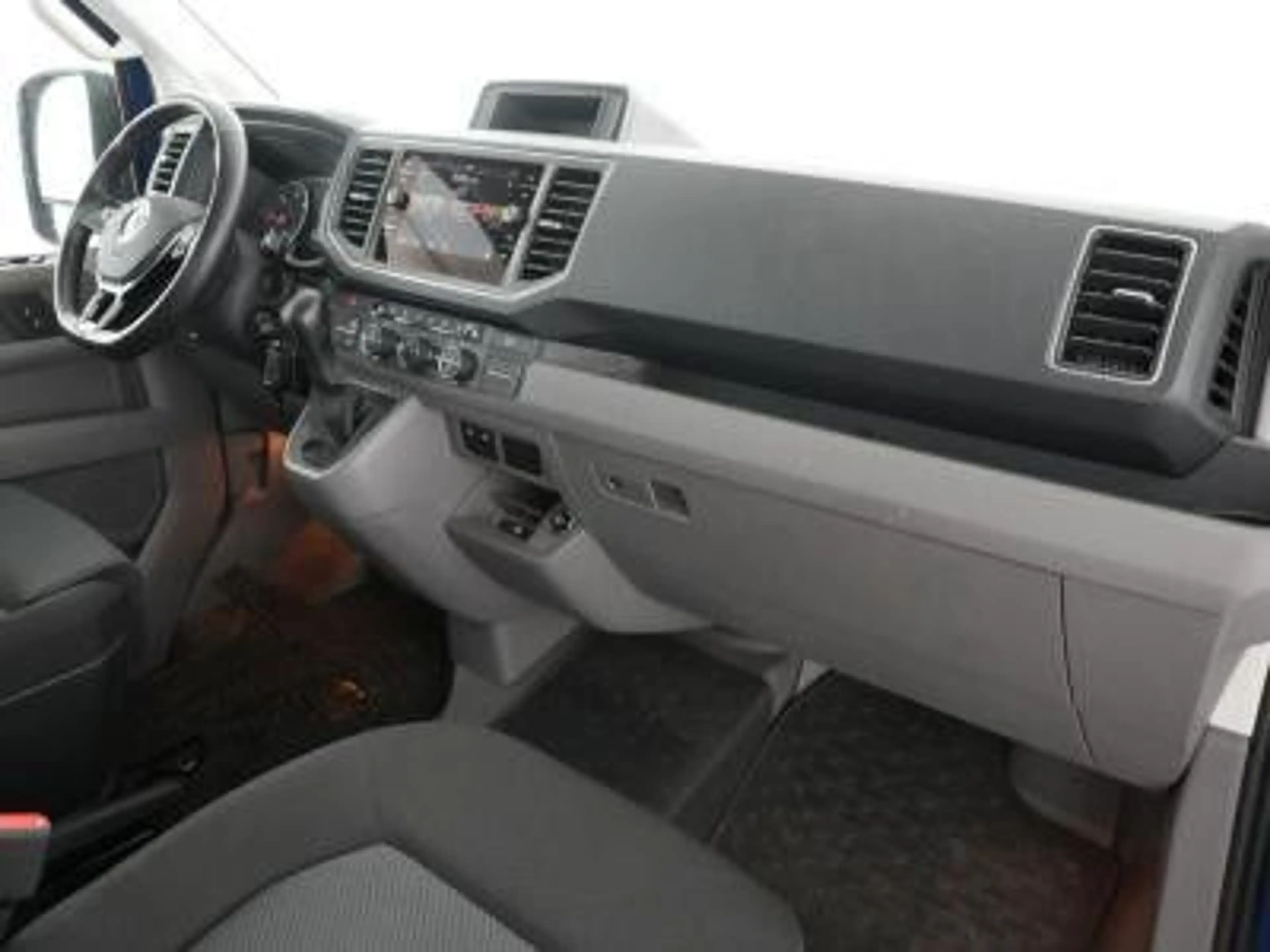 Volkswagen Crafter Pritsche lang Aut Navi LED Sthz Massage — photo 4