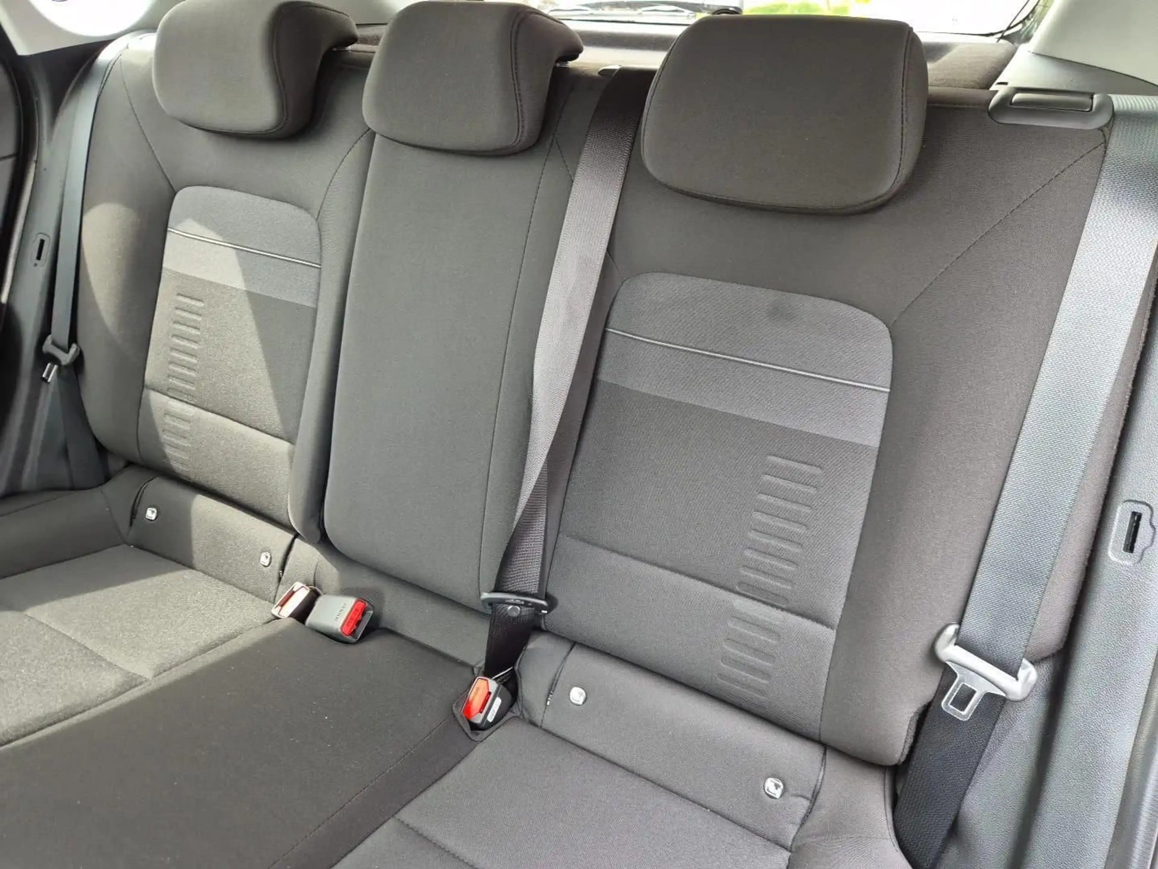 Hyundai BAYON Trend 1.0 T-GDI 90PS Automatik Klimaaut... — photo 11