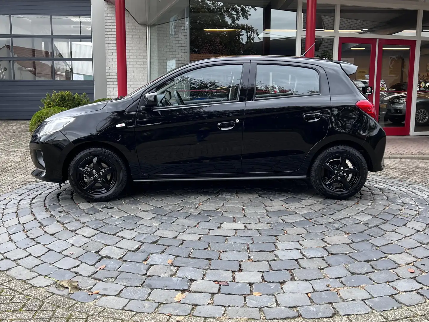 Mitsubishi Space Star 1.2 Cool+ | 14" LMV | Airco | DAB | All-in rijklaa Schwarz - 2