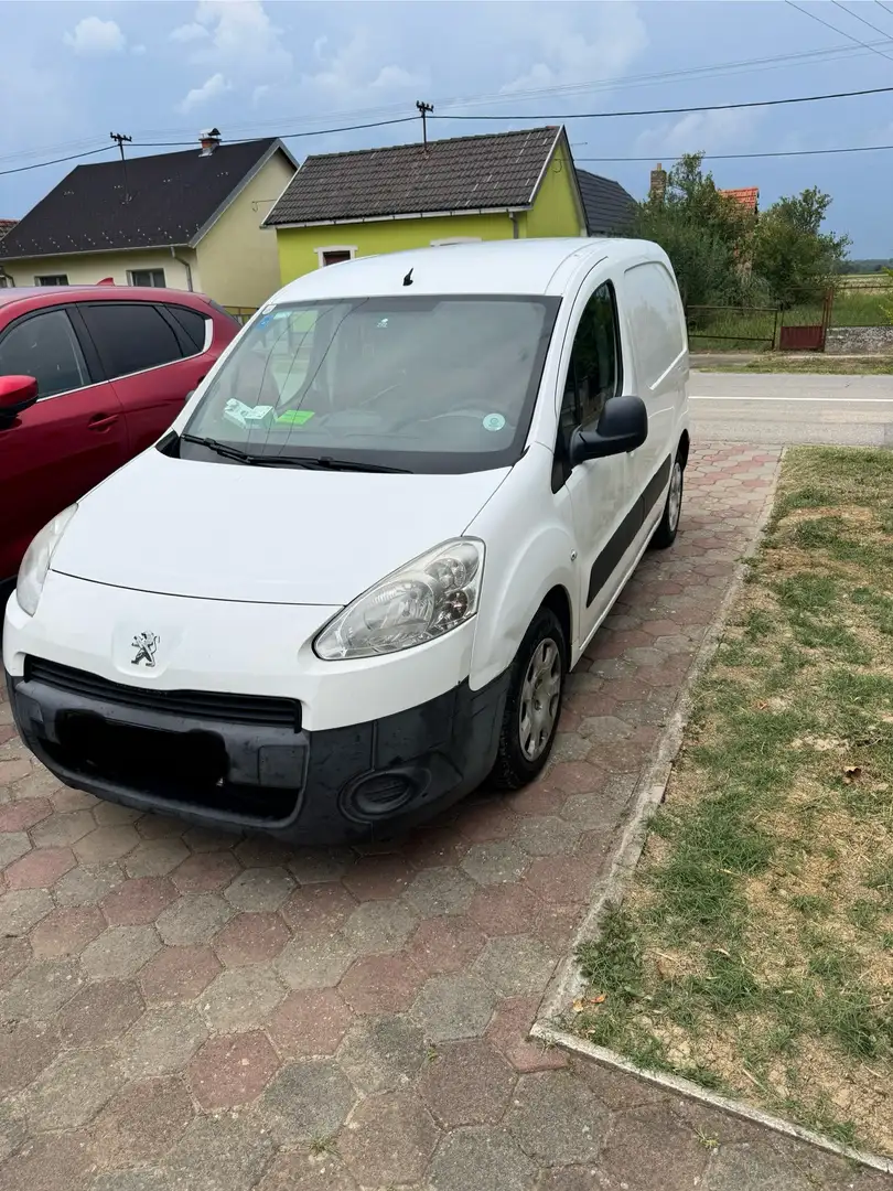 Peugeot Partner Tepee Access 1,6 HDi 75 FAP Weiß - 1