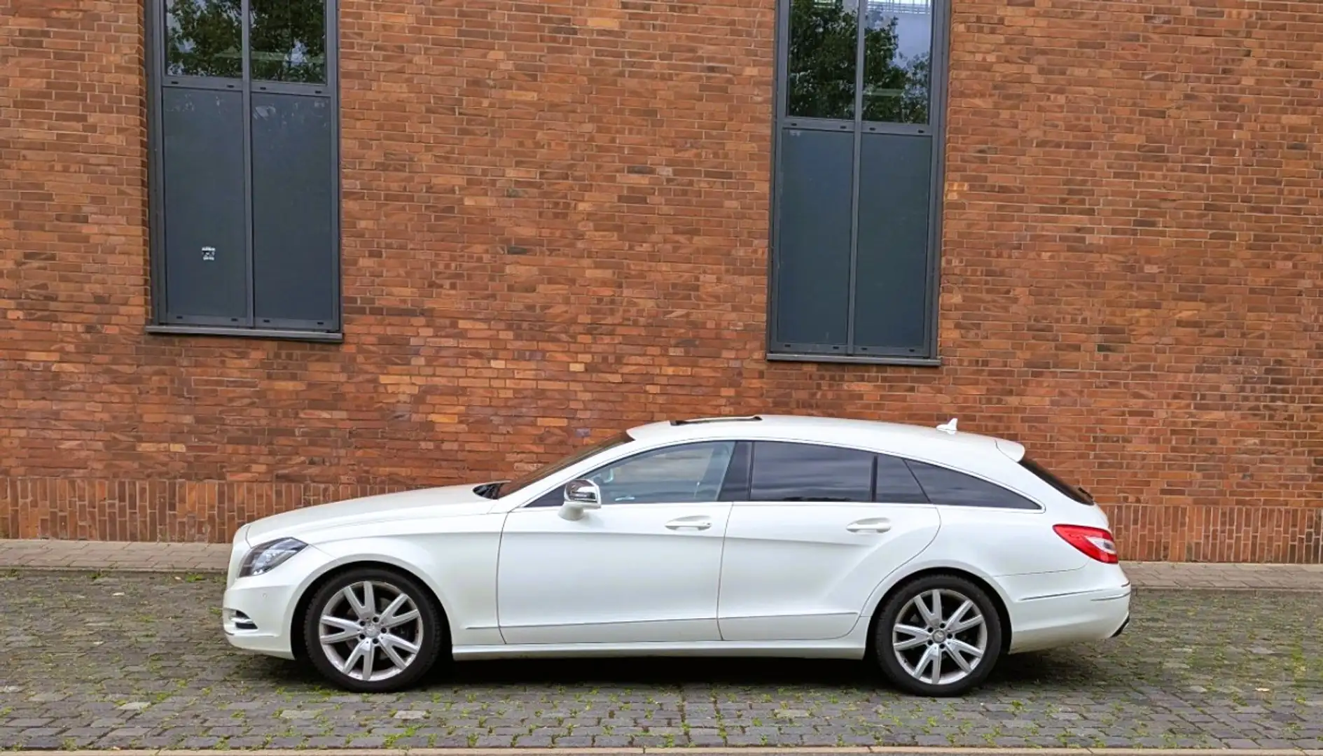 Mercedes-Benz CLS 250 CLS Shooting Brake 250 CDI DPF BlueEFFICIENCY 7G-T - 2