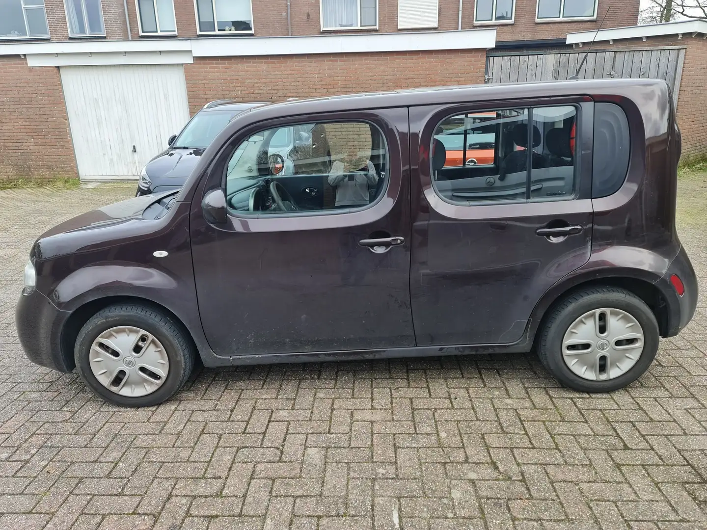 Nissan Cube 1.6 Pure Burdeos - 1